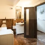 Spacious 20 Min From National Theatre プラハ