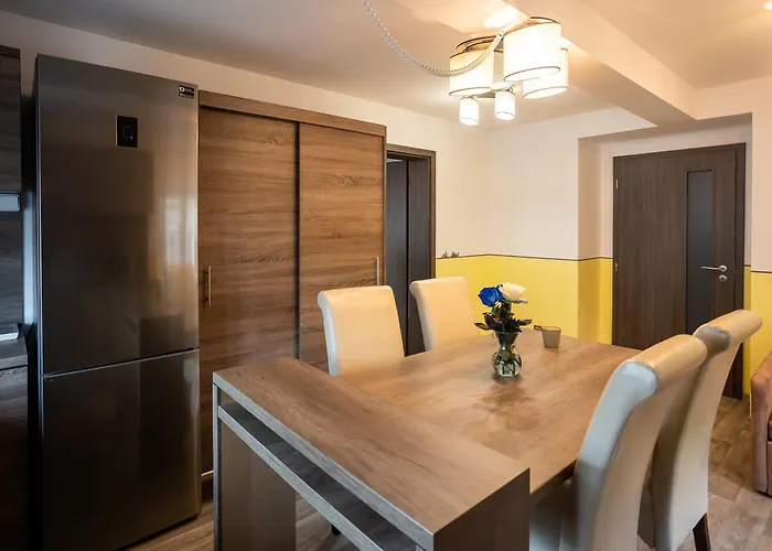 Spacious 20 Min From National Theatre
