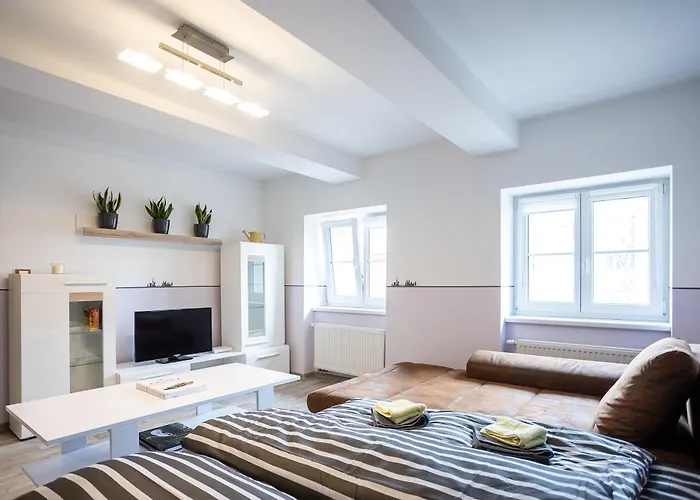 Spacious 20 Min From National Theatre Апартаменты Прага