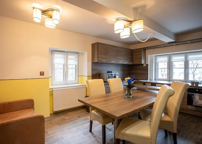 Spacious 20 Min From National Theatre Апартаменты