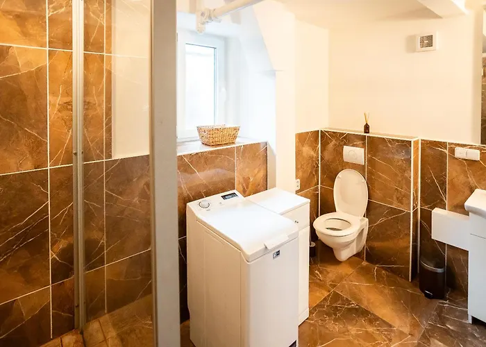 Spacious 20 Min From National Theatre Apartamento *